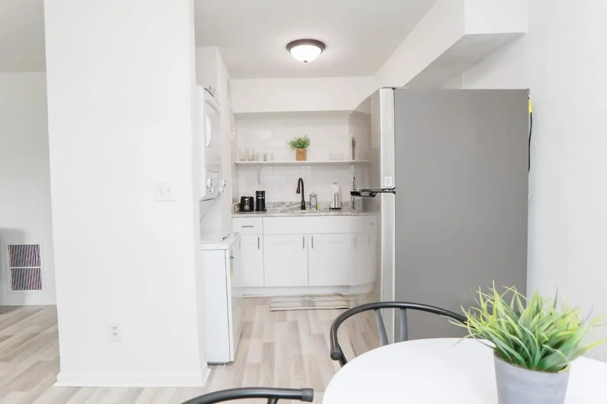 Sojourn Bayside 2 Bedroom Norfolk Apartment