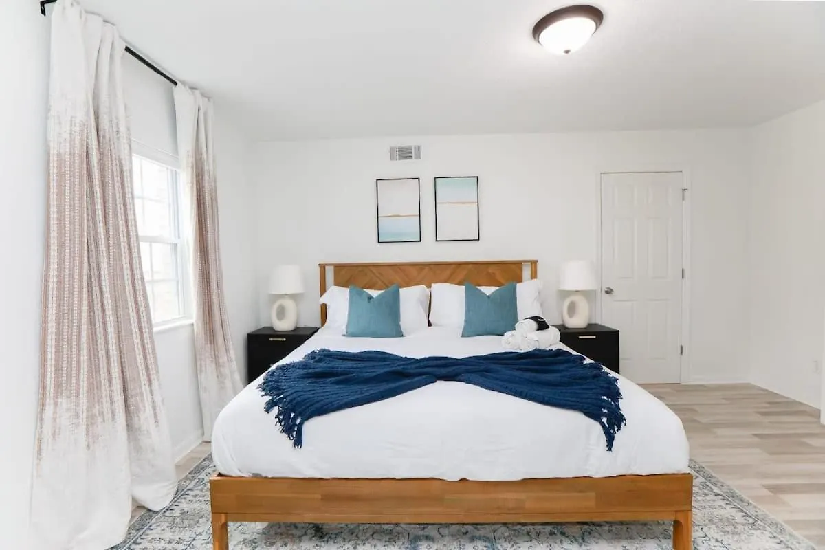 Sojourn Bayside 2 Bedroom Norfolk 0*,  United States
