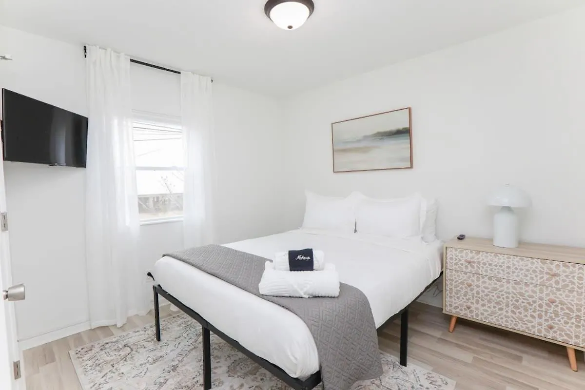 Sojourn Bayside 2 Bedroom Norfolk United States