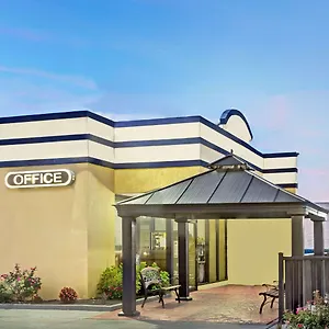 Days By Wyndham Military Circle Norfolk