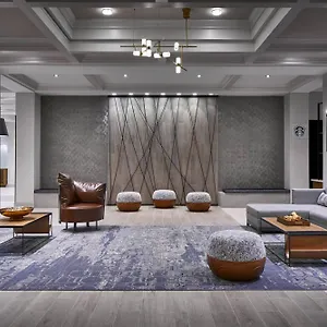 Delta By Marriott Airport Отель